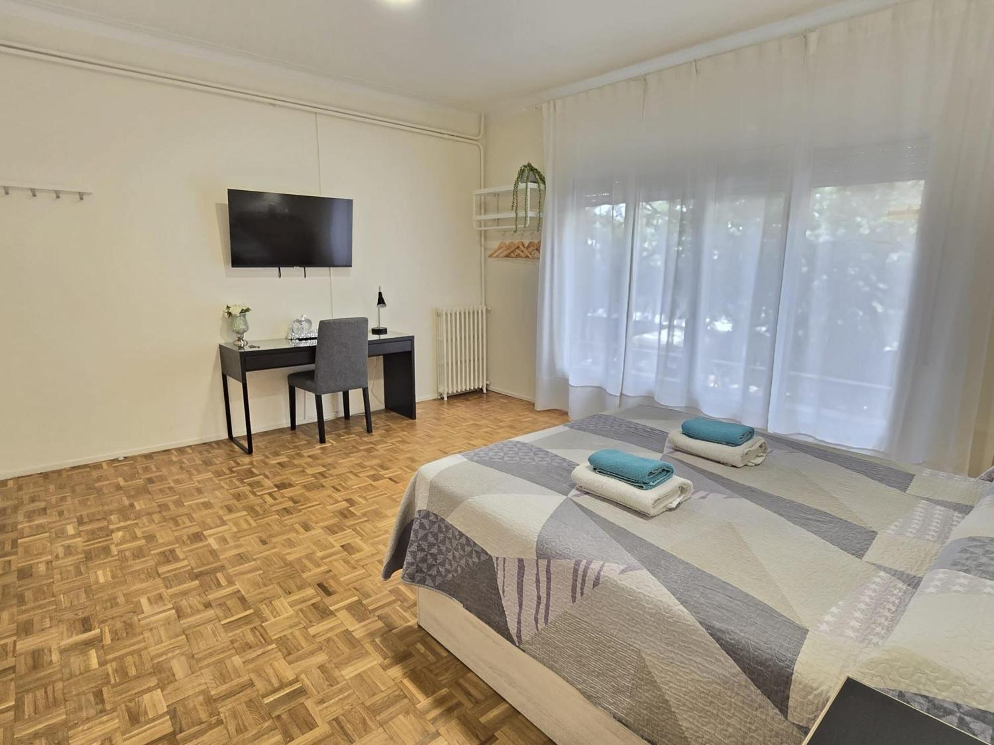 Rooms Villaroel Barcelona Exterior photo